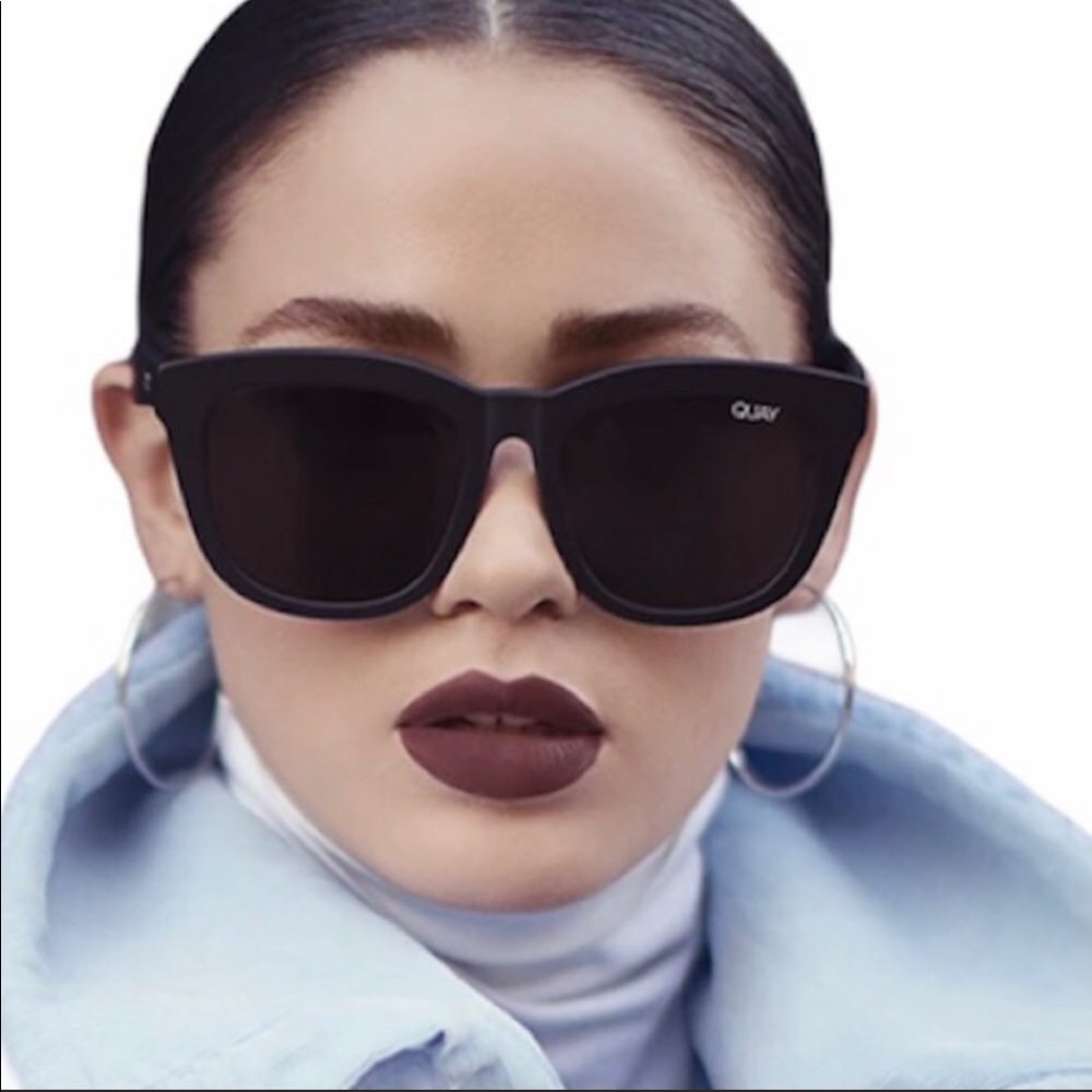 NWT Quay Zeus Sunglasses